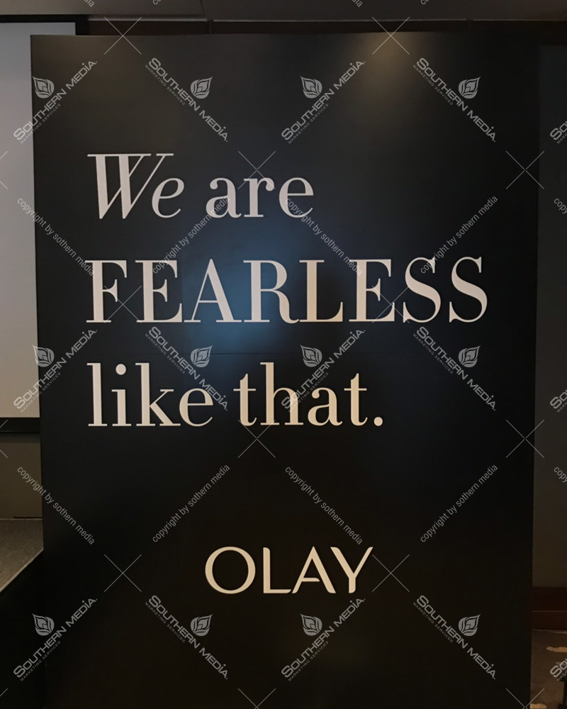 Real-photo OLAY