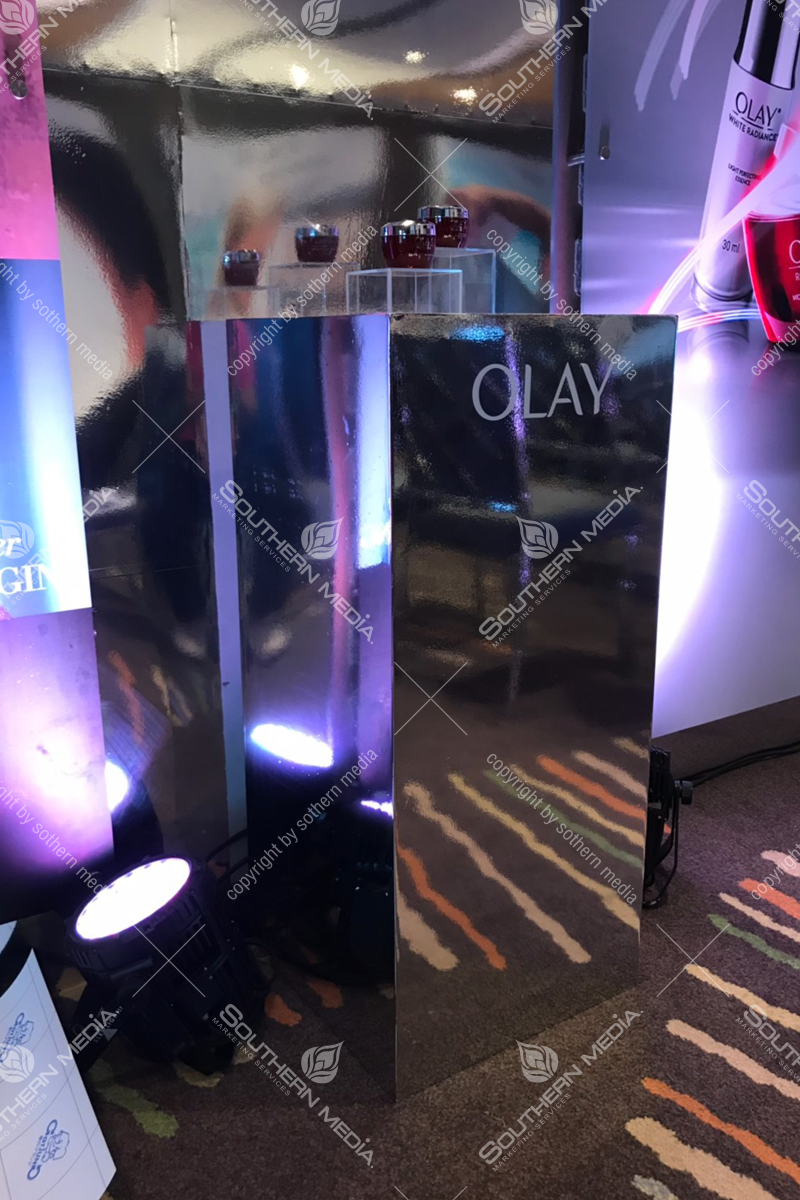 Real-photo OLAY